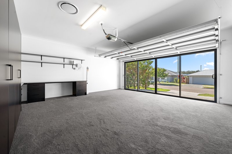 Photo - 6 Mirinae Circuit, Pimpama QLD 4209 - Image 15