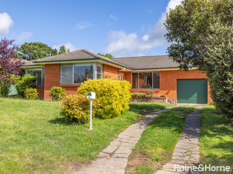 6 Miriyan Drive, Kelso NSW 2795