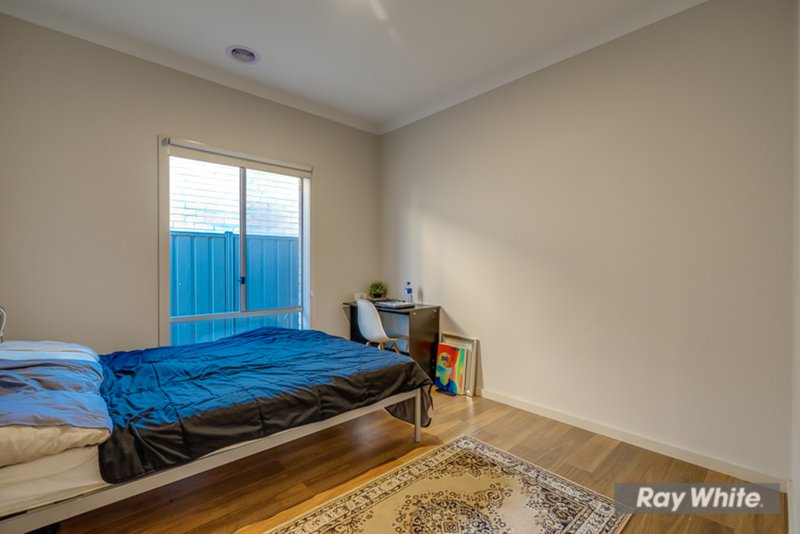 Photo - 6 Mist Way, Tarneit VIC 3029 - Image 6