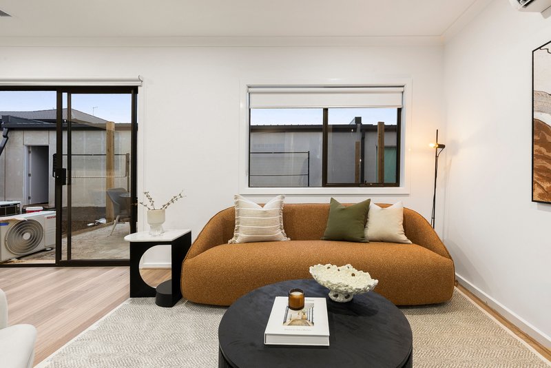 Photo - 6 Molloy Walk, Woodstock VIC 3751 - Image 5