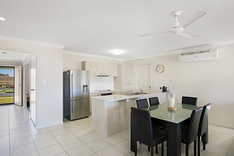 Photo - 6 Monarch Street, Meringandan West QLD 4352 - Image 3