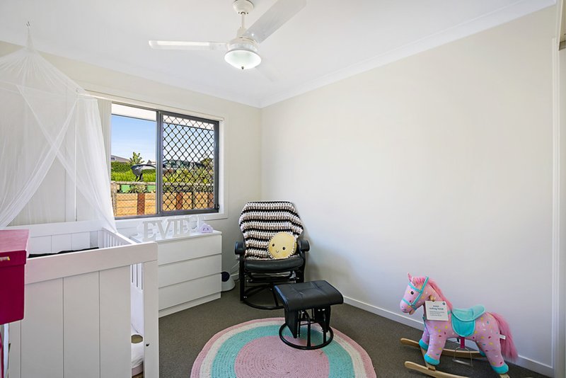 Photo - 6 Monarch Street, Meringandan West QLD 4352 - Image 10