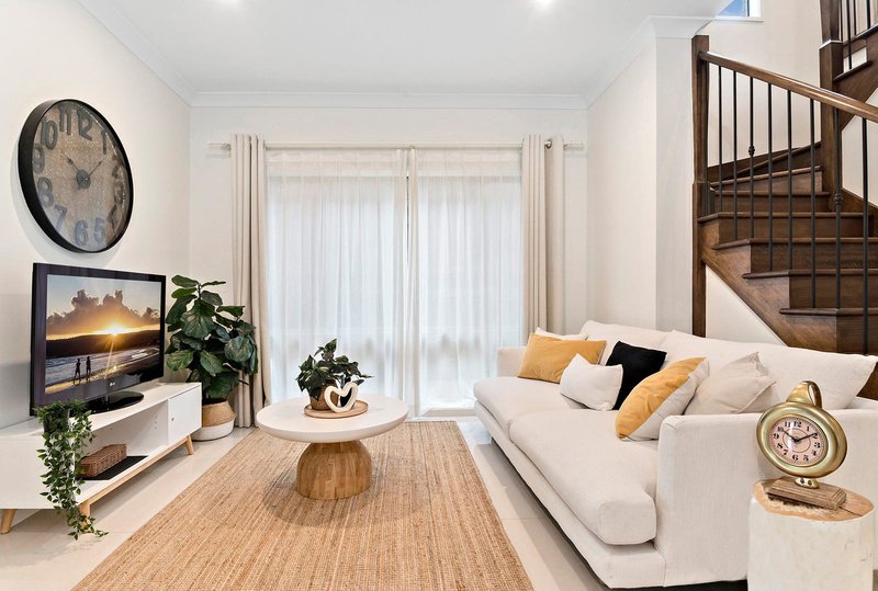 Photo - 6 Monsato Close, Upper Kedron QLD 4055 - Image 3