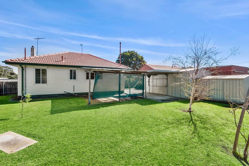 Photo - 6 Montreal Avenue, Corio VIC 3214 - Image 6