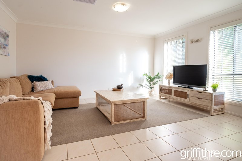 Photo - 6 Montrose Drive, Griffith NSW 2680 - Image 4