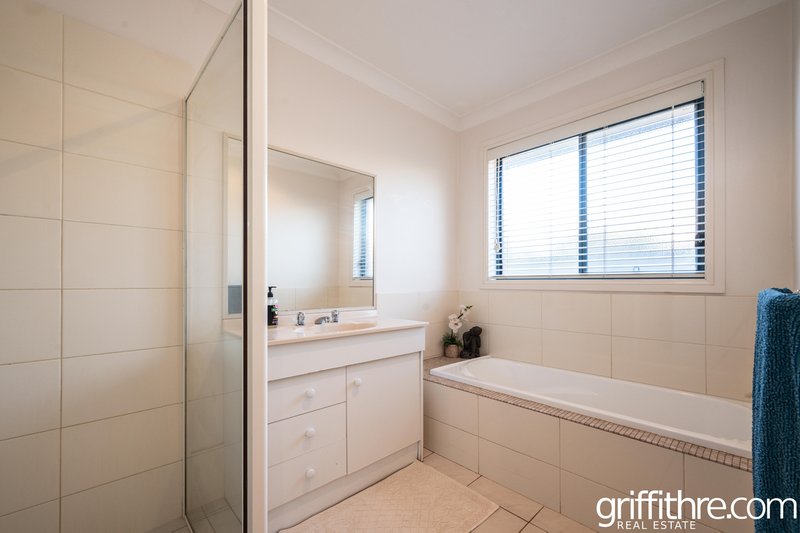 Photo - 6 Montrose Drive, Griffith NSW 2680 - Image 13