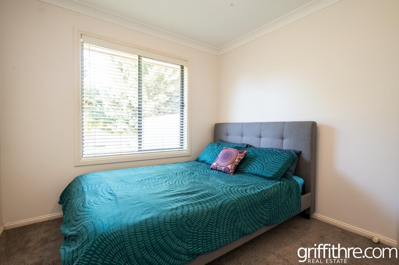 Photo - 6 Montrose Drive, Griffith NSW 2680 - Image 15