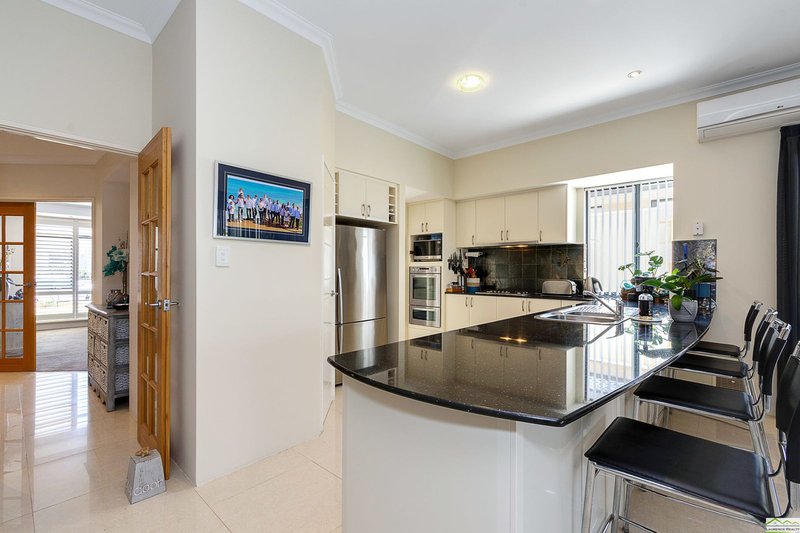 Photo - 6 Moonraker Road, Jindalee WA 6036 - Image 9