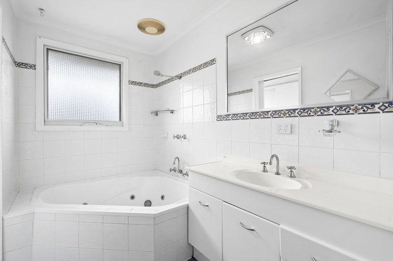 Photo - 6 Moray Court, Corio VIC 3214 - Image 7