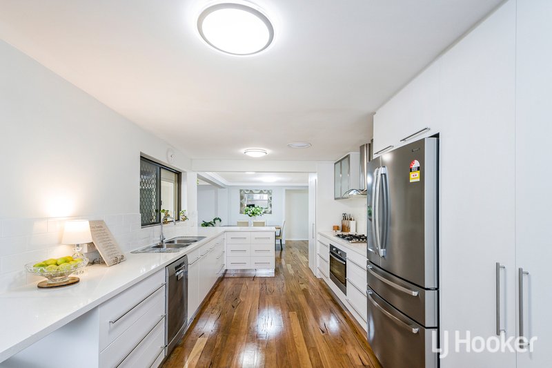 Photo - 6 Morrell Way, Lesmurdie WA 6076 - Image 6