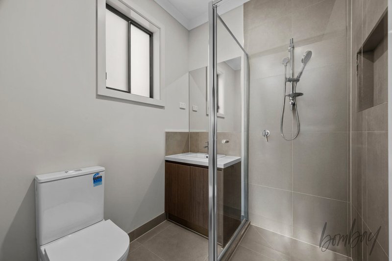 Photo - 6 Moscato Street, Wollert VIC 3750 - Image 8