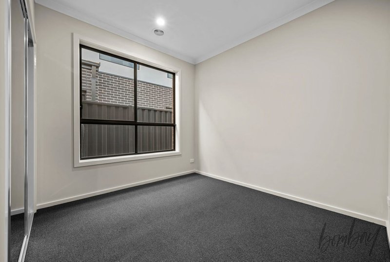 Photo - 6 Moscato Street, Wollert VIC 3750 - Image 10