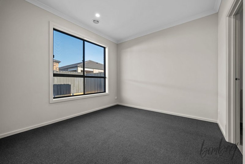 Photo - 6 Moscato Street, Wollert VIC 3750 - Image 11