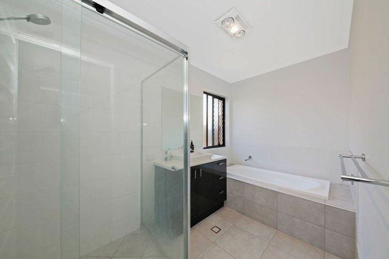 Photo - 6 Mount Greville Way, Park Ridge QLD 4125 - Image 14