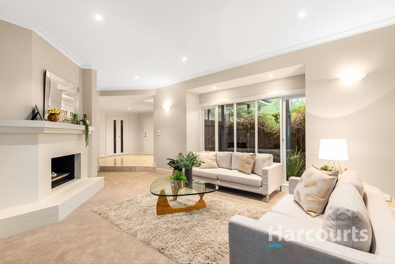 Photo - 6 Mourik Court, Wantirna VIC 3152 - Image 4