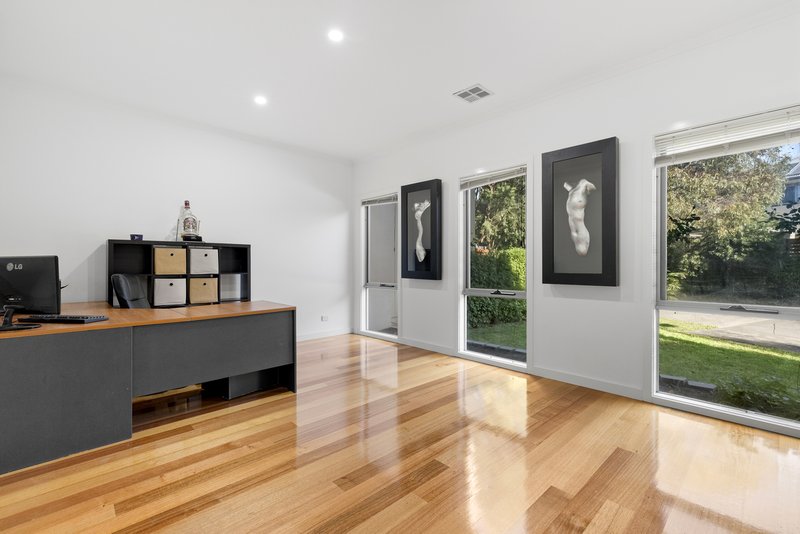 Photo - 6 Moyhu Terrace, Rowville VIC 3178 - Image 10