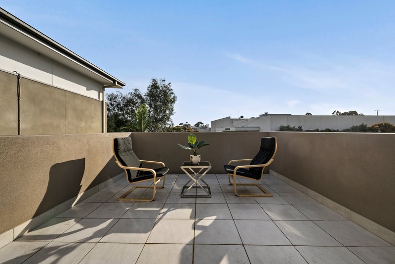 Photo - 6 Moyhu Terrace, Rowville VIC 3178 - Image 13