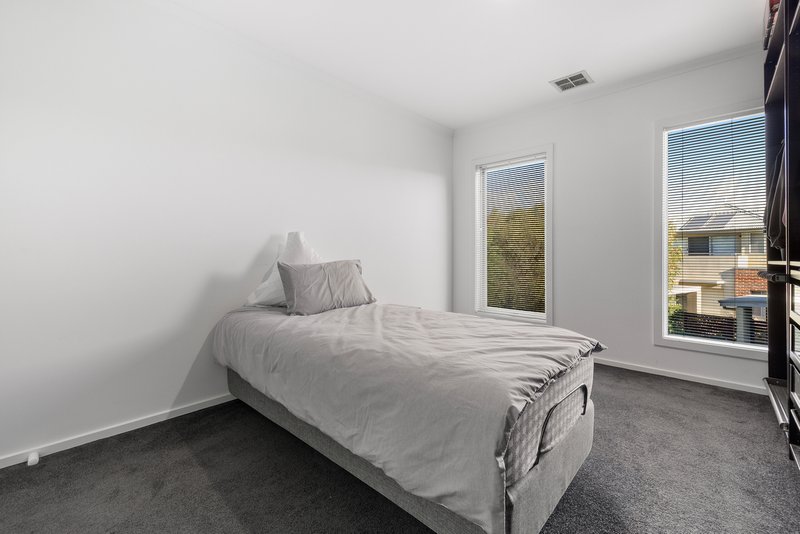 Photo - 6 Moyhu Terrace, Rowville VIC 3178 - Image 17