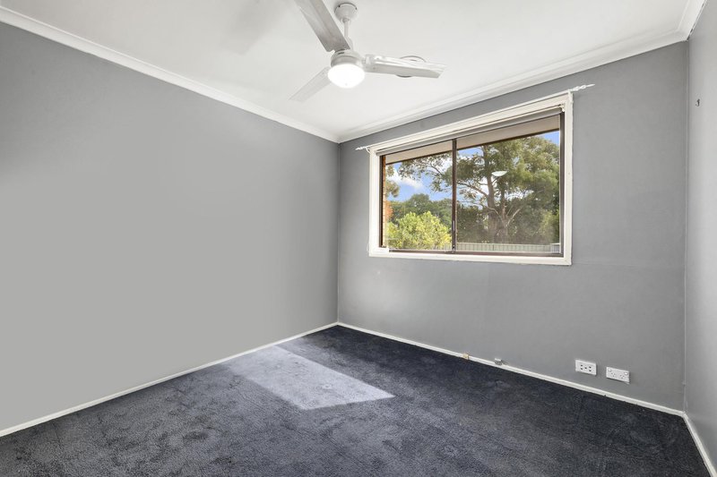 Photo - 6 Mudie Place, Charnwood ACT 2615 - Image 10