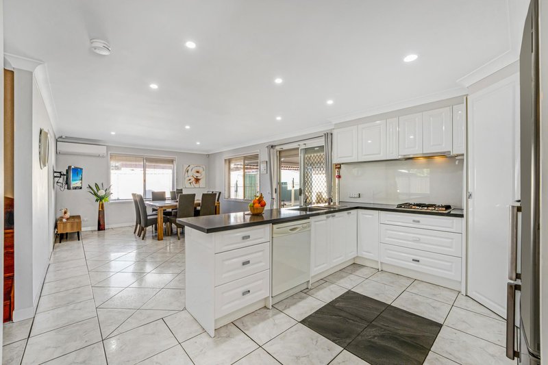 Photo - 6 Mullumbimby Avenue, Hoxton Park NSW 2171 - Image 3