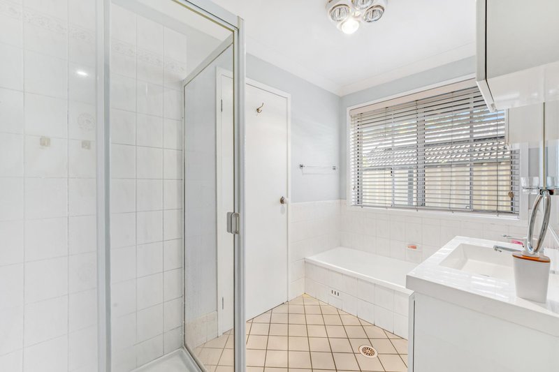 Photo - 6 Mullumbimby Avenue, Hoxton Park NSW 2171 - Image 18