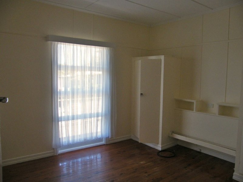 Photo - 6 Mumbil Street, Stafford Heights QLD 4053 - Image 4