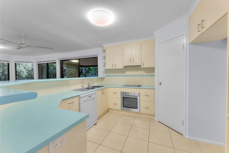 Photo - 6 Myal Court, Mango Hill QLD 4509 - Image 4