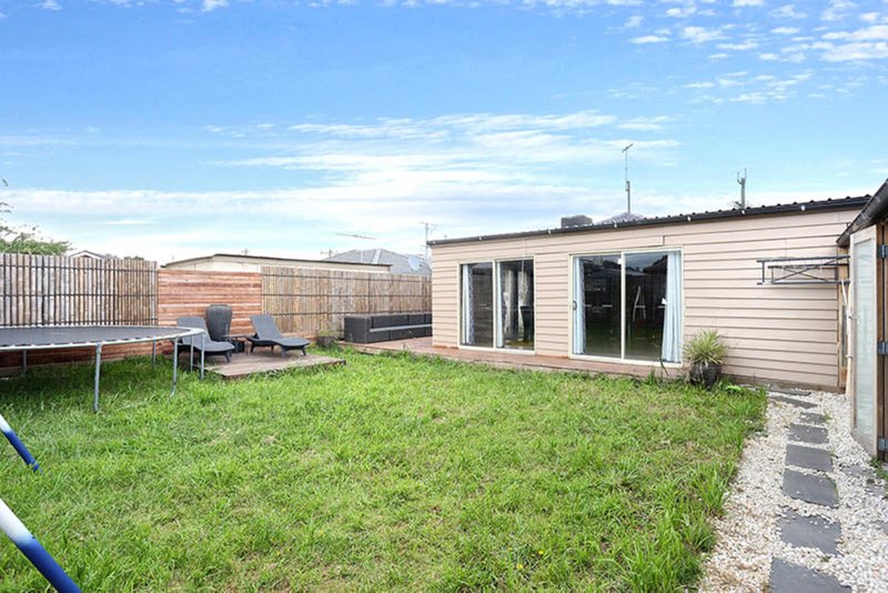 Photo - 6 Neerim Street, Thomastown VIC 3074 - Image 11