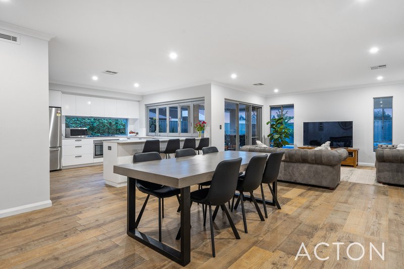 Photo - 6 Nemagold Grove, Coogee WA 6166 - Image 3