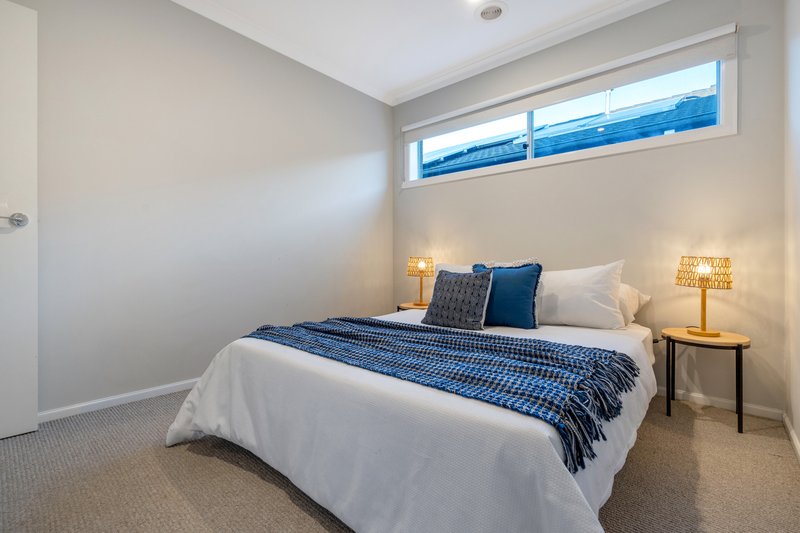 Photo - 6 Nesting Vista, Craigieburn VIC 3064 - Image 13