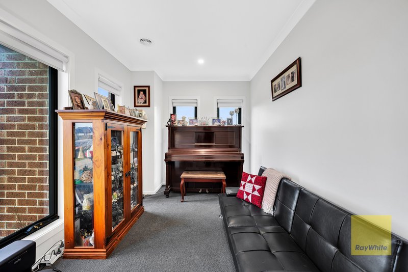 Photo - 6 Nevado Drive, Truganina VIC 3029 - Image 4