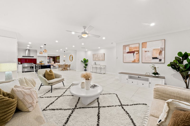 Photo - 6 Nevern Street, Macgregor QLD 4109 - Image 2