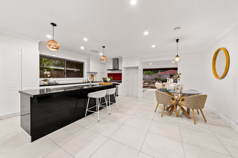 Photo - 6 Nevern Street, Macgregor QLD 4109 - Image 6