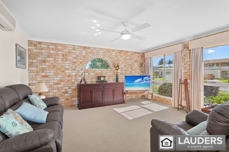 Photo - 6 Newlan Court, Old Bar NSW 2430 - Image 2