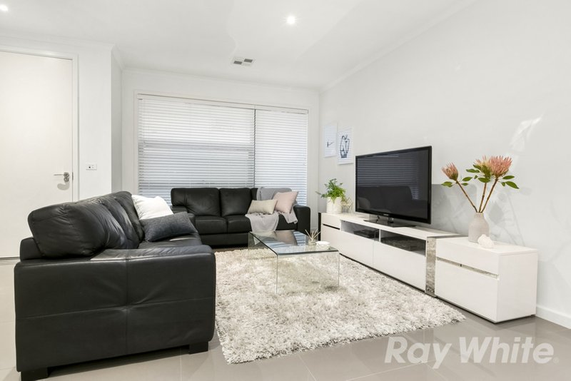 Photo - 6 Newlands Court, Mulgrave VIC 3170 - Image 2