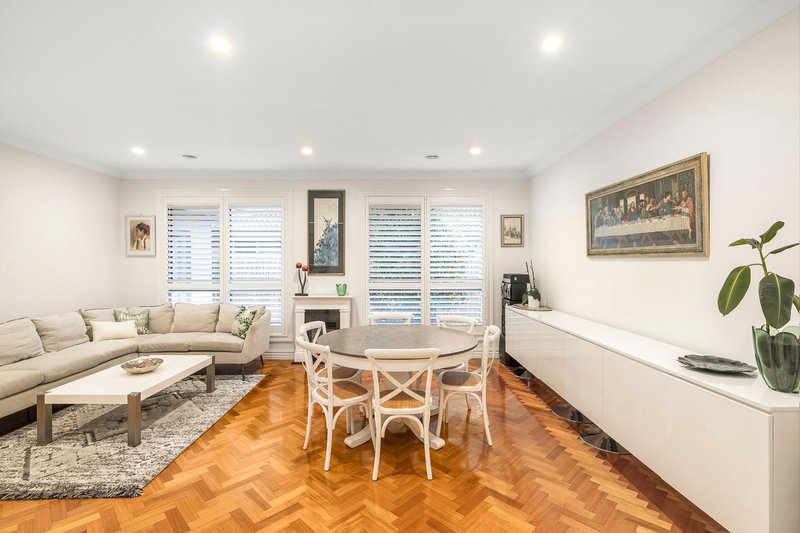 Photo - 6 Niblick Circuit, Sandhurst VIC 3977 - Image 3
