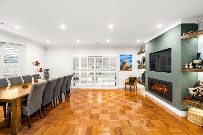 Photo - 6 Niblick Circuit, Sandhurst VIC 3977 - Image 10