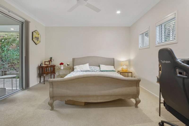 Photo - 6 Nicklaus Parade, North Lakes QLD 4509 - Image 12