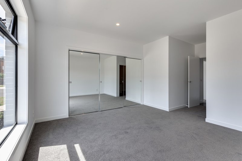 Photo - 6 Ninepence Way, Epping VIC 3076 - Image 8