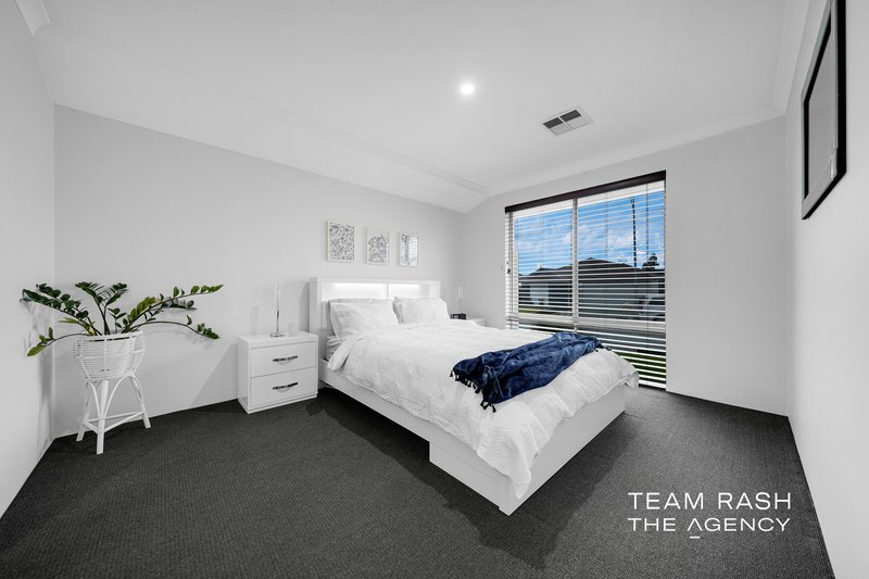 Photo - 6 Nivea Street, Banksia Grove WA 6031 - Image 3