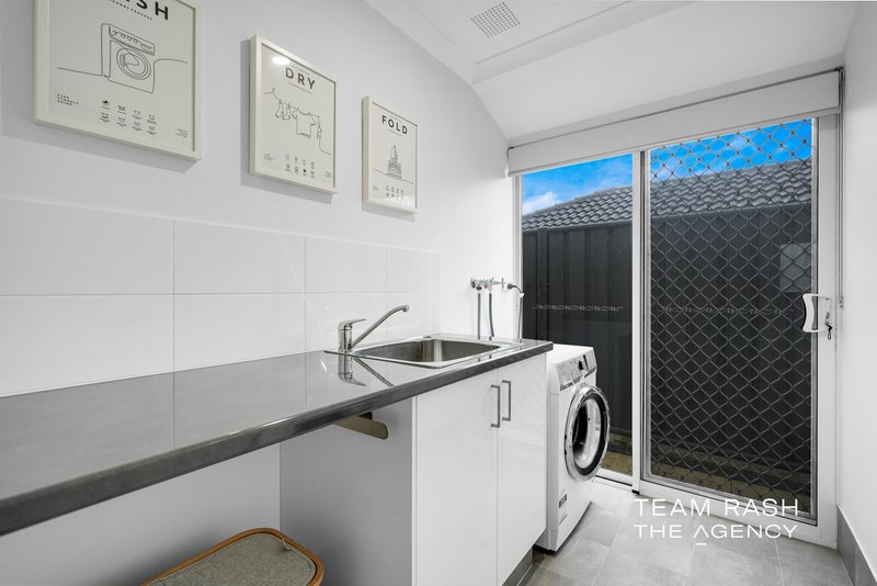 Photo - 6 Nivea Street, Banksia Grove WA 6031 - Image 11