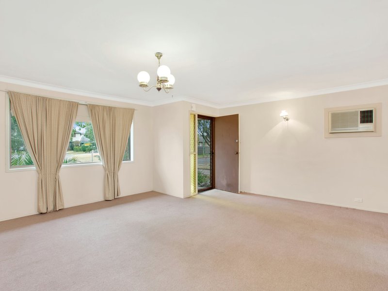 Photo - 6 Nixon Street, Emu Plains NSW 2750 - Image 2