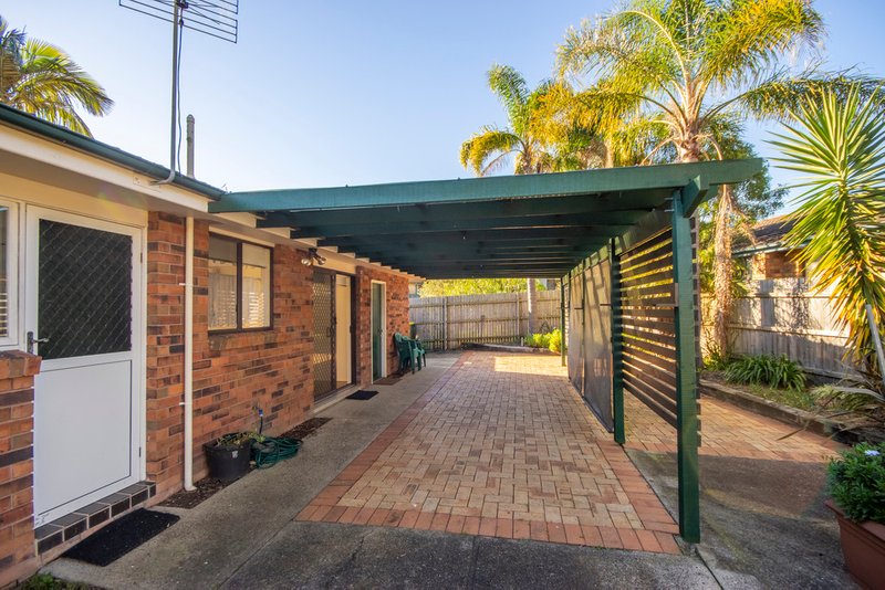 Photo - 6 Noelene Close, Bateau Bay NSW 2261 - Image 8