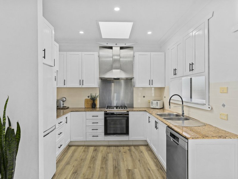 Photo - 6 Norfolk Street, The Entrance NSW 2261 - Image 6