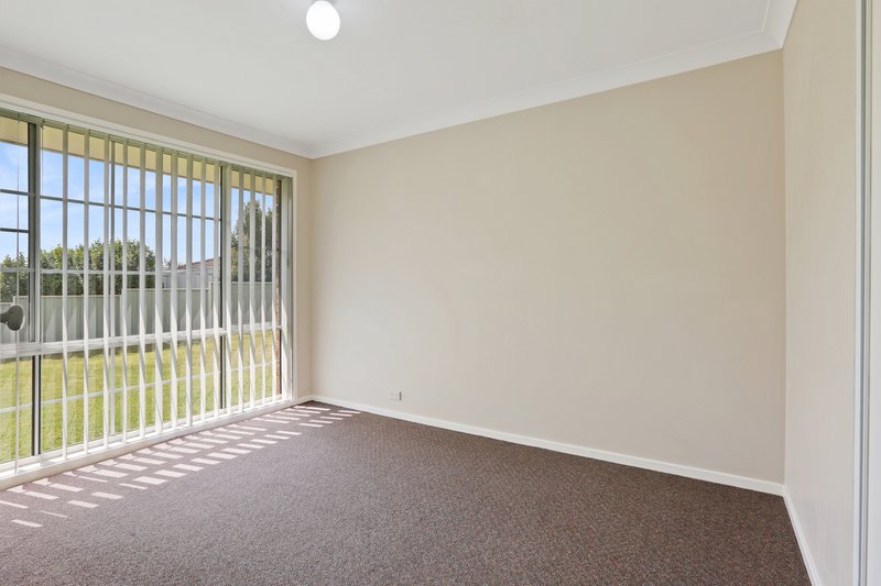 Photo - 6 Normanby Place, Albion Park NSW 2527 - Image 7