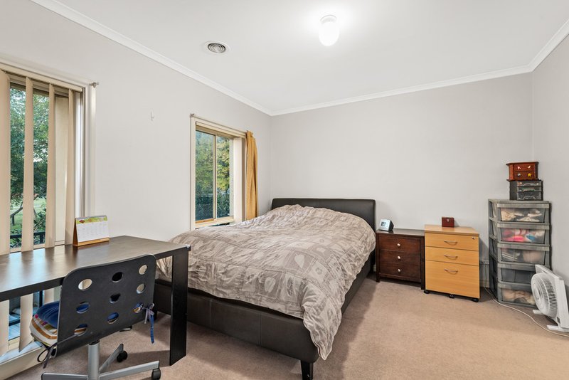 Photo - 6 Normanton Place, Berwick VIC 3806 - Image 6