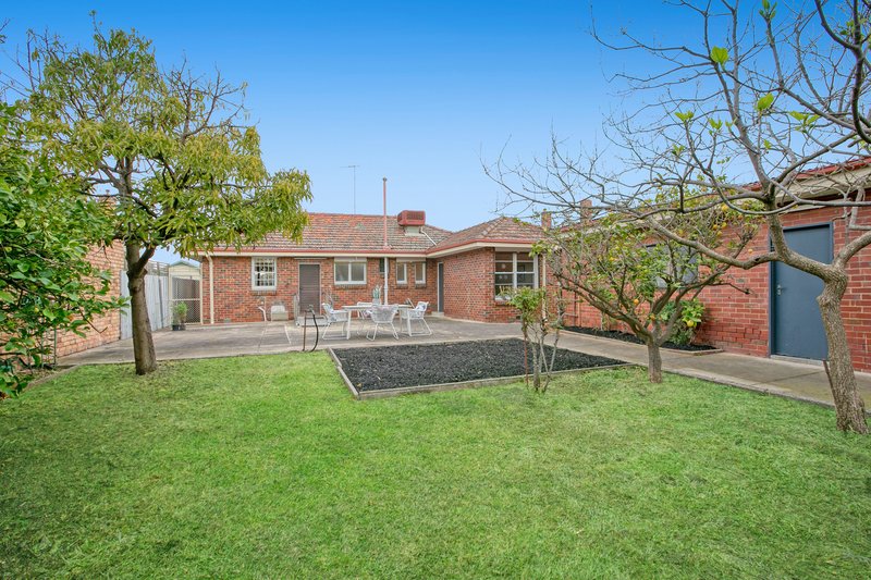 Photo - 6 Northernhay Street, Reservoir VIC 3073 - Image 15