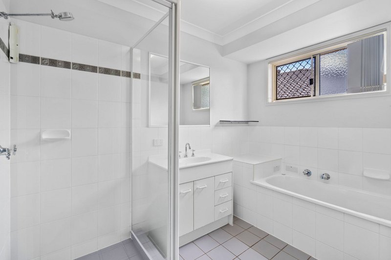 Photo - 6 Northumberland Place, Heritage Park QLD 4118 - Image 12