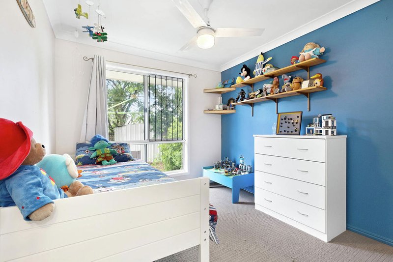 Photo - 6 Noumea Place, Forest Lake QLD 4078 - Image 5