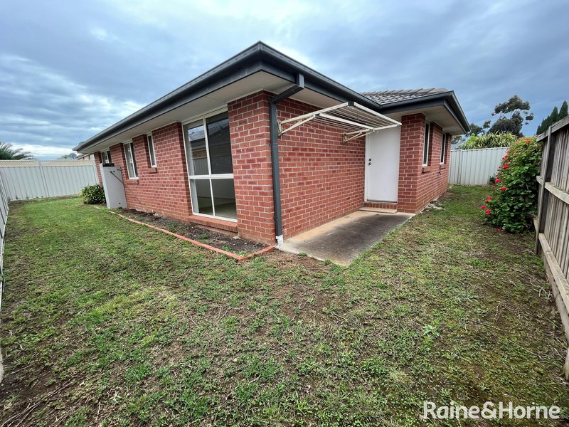 Photo - 6 Nullarbor Place, Caroline Springs VIC 3023 - Image 18